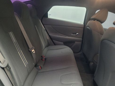 Used 2023 Hyundai Elantra SEL w/ Convenience Package FWD image 19