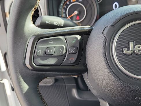 Used 2024 Jeep Wrangler Unlimited Sport AWD/4WD image 24