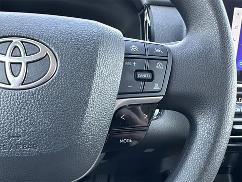 Used 2025 Toyota Camry LE image 22