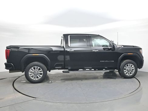 Used 2022 GMC Sierra 3500 Denali image 6