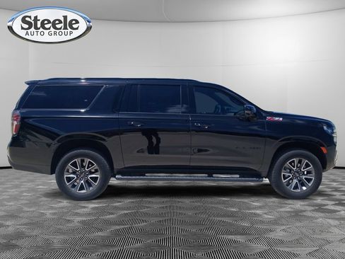 Used 2024 Chevrolet Suburban Z71 w/ Luxury Package AWD/4WD image 4