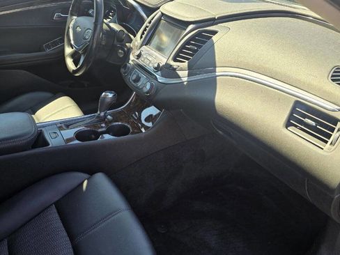 Used 2014 Chevrolet Impala LT w/ Convenience Package image 13