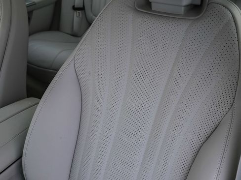 New 2024 Mercedes-Benz EQE 500 4MATIC Sedan image 22