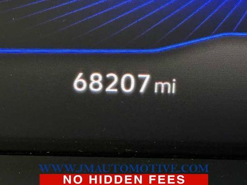 Used 2024 Volkswagen Taos SE FWD image 21