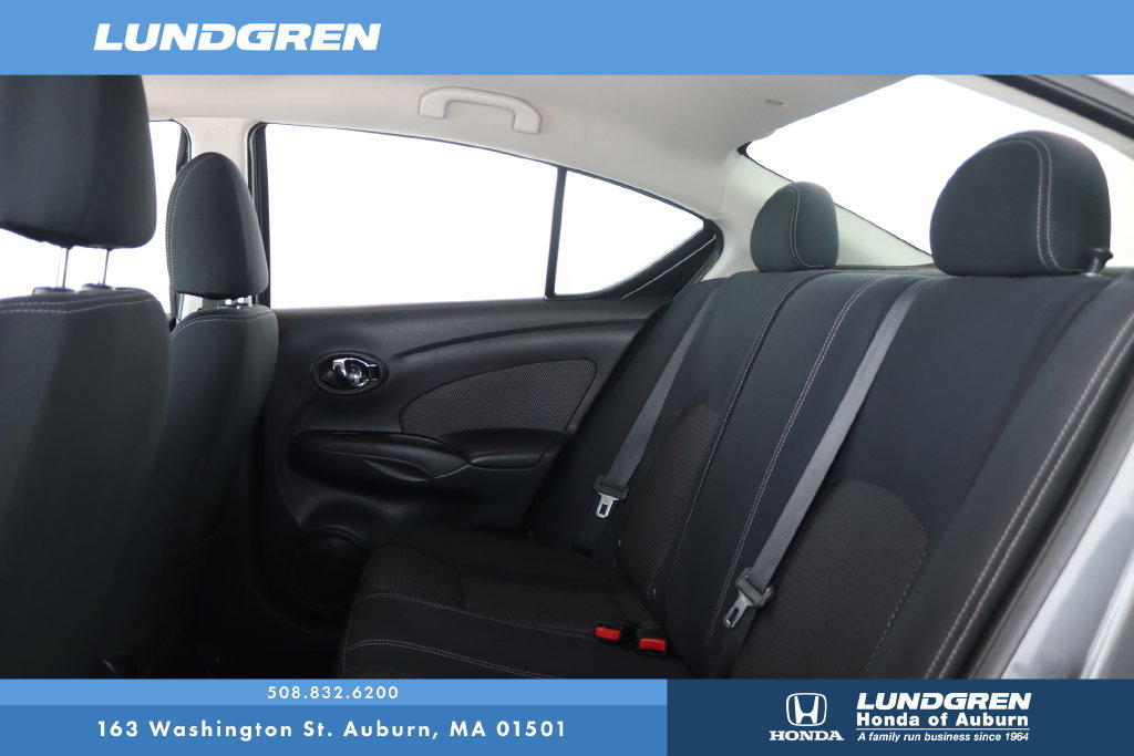 Used 2016 Nissan Versa SV FWD image 12