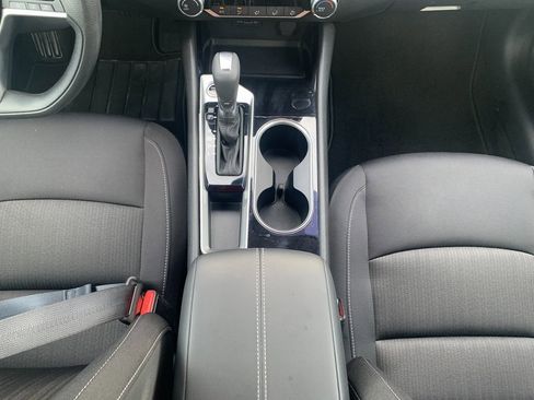 Used 2024 Nissan Altima 2.5 SV image 18