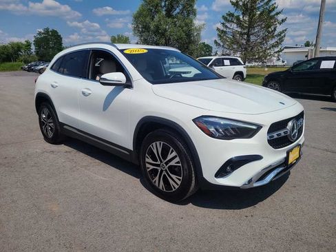 Used 2025 Mercedes-Benz GLA 250 4MATIC image 3