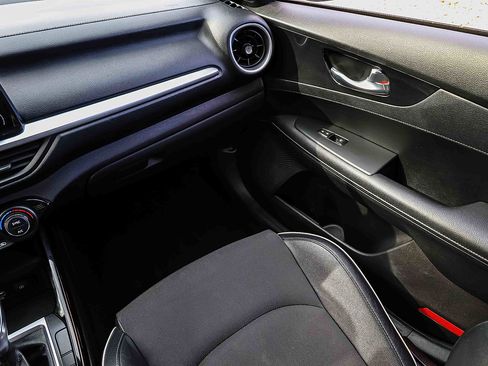 Used 2022 Kia Forte GT-Line image 18