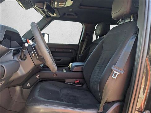 Used 2023 Land Rover Defender 110 V8 image 15