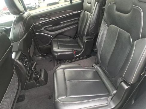 Certified 2022 Jeep Grand Cherokee L Limited image 14