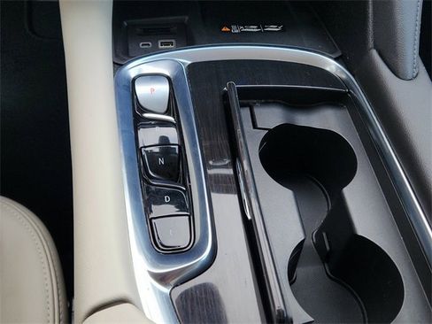 Used 2022 Buick Enclave Premium w/ Surround and Sites Package image 23