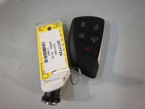 Used 2025 GMC Sierra 2500 Denali Ultimate AWD/4WD image 11