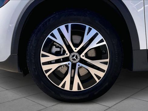 Used 2025 Mercedes-Benz GLA 250 4MATIC image 10