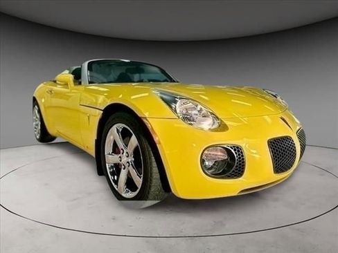 Used 2007 Pontiac Solstice GXP w/ Premium Package image 3