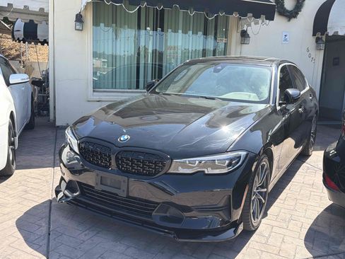 Used 2021 BMW 330i Sedan w/ Convenience Package RWD image 1