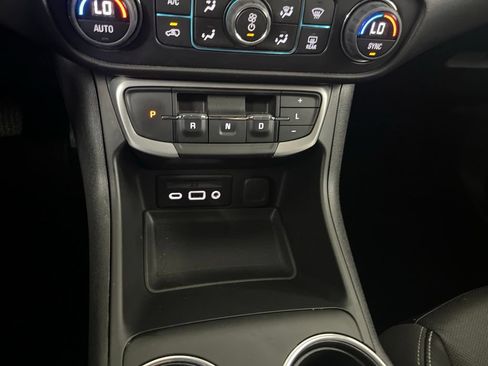 Used 2023 GMC Terrain SLT AWD/4WD image 75