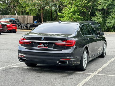 Used 2018 BMW 740i xDrive AWD/4WD image 5