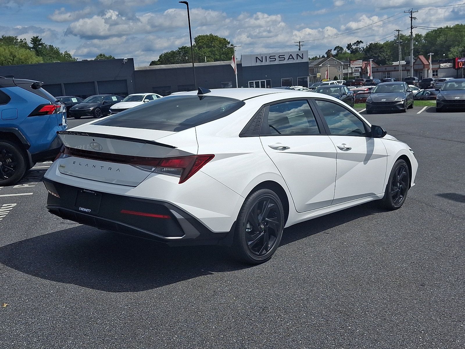New 2026 Hyundai Elantra SEL Sport FWD image 5