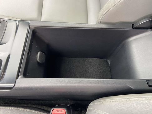 Used 2025 Toyota Camry SE w/ Convenience Package FWD image 26