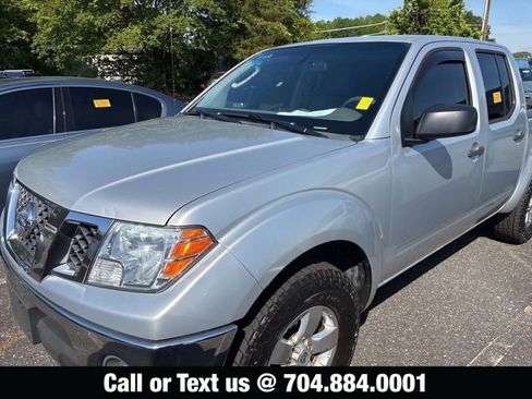 Used 2009 Nissan Frontier SE w/ SE Value Truck Pkg RWD image 1