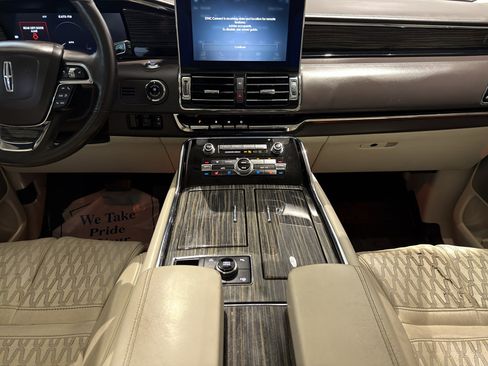 Used 2019 Lincoln Navigator Black Label image 18