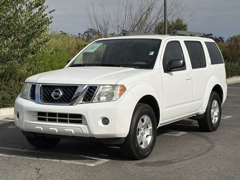 Used 2012 Nissan Pathfinder S RWD image 2