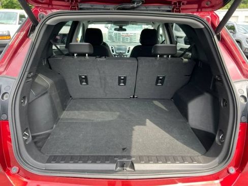 Used 2018 Chevrolet Equinox LT FWD image 12