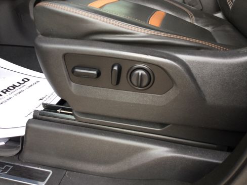 Used 2020 GMC Sierra 1500 AT4 w/ AT4 Premium Package image 10