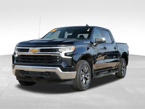 Used 2022 Chevrolet Silverado 1500 LT image 3
