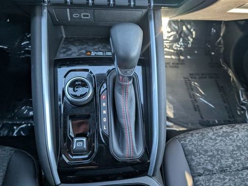 Used 2025 Chevrolet Colorado Z71 image 15