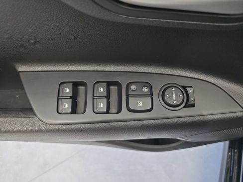 Used 2023 Kia Rio LX image 13