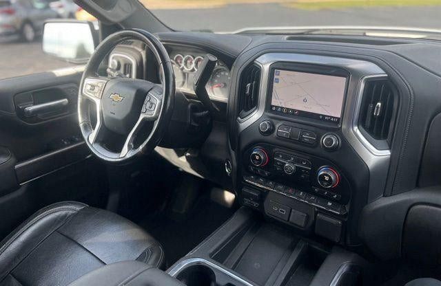 Used 2019 Chevrolet Silverado 1500 LTZ w/ LTZ Premium Package AWD/4WD image 10