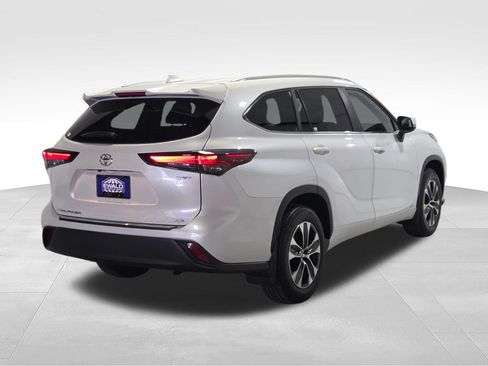 Used 2026 Toyota Highlander XLE AWD/4WD image 28