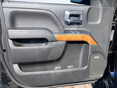 Used 2018 Chevrolet Silverado 1500 LTZ w/ Texas Edition AWD/4WD image 15
