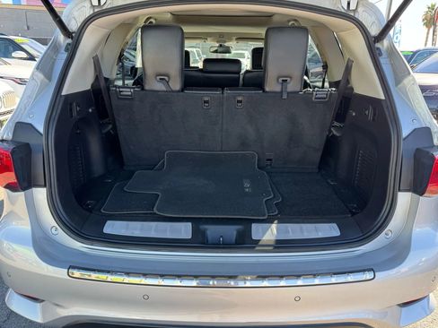 Used 2017 INFINITI QX60 Luxe w/ Deluxe Technology Package image 36