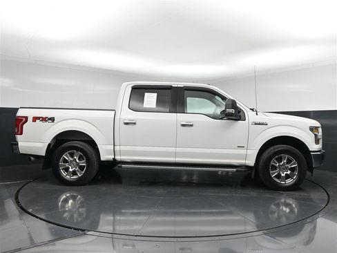 Used 2017 Ford F150 XLT w/ Equipment Group 302A Luxury AWD/4WD image 4