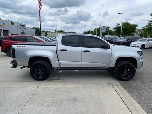 Used 2018 Chevrolet Colorado W/T w/ WT Convenience Package AWD/4WD image 2