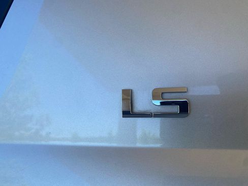 Used 2015 Chevrolet Tahoe LS RWD image 30