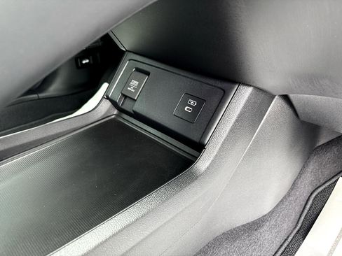 Used 2023 Acura RDX SH-AWD image 29