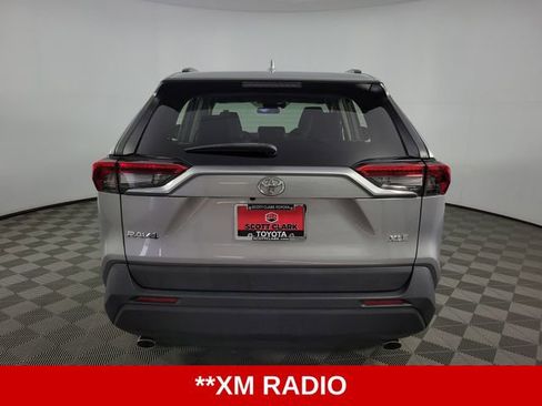Used 2021 Toyota RAV4 XLE Premium FWD image 7