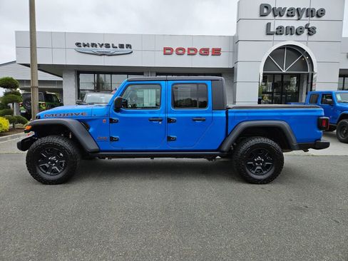 Used 2022 Jeep Gladiator Mojave w/ Cold Weather Group AWD/4WD image 2