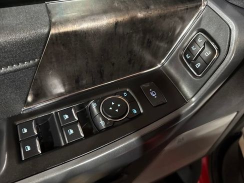 Used 2023 Ford F250 Lariat w/ Sport Appearance Package AWD/4WD image 3