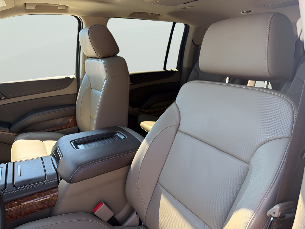 Used 2020 Chevrolet Suburban Premier RWD image 18