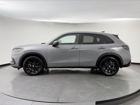 Used 2025 Honda HR-V Sport image 3