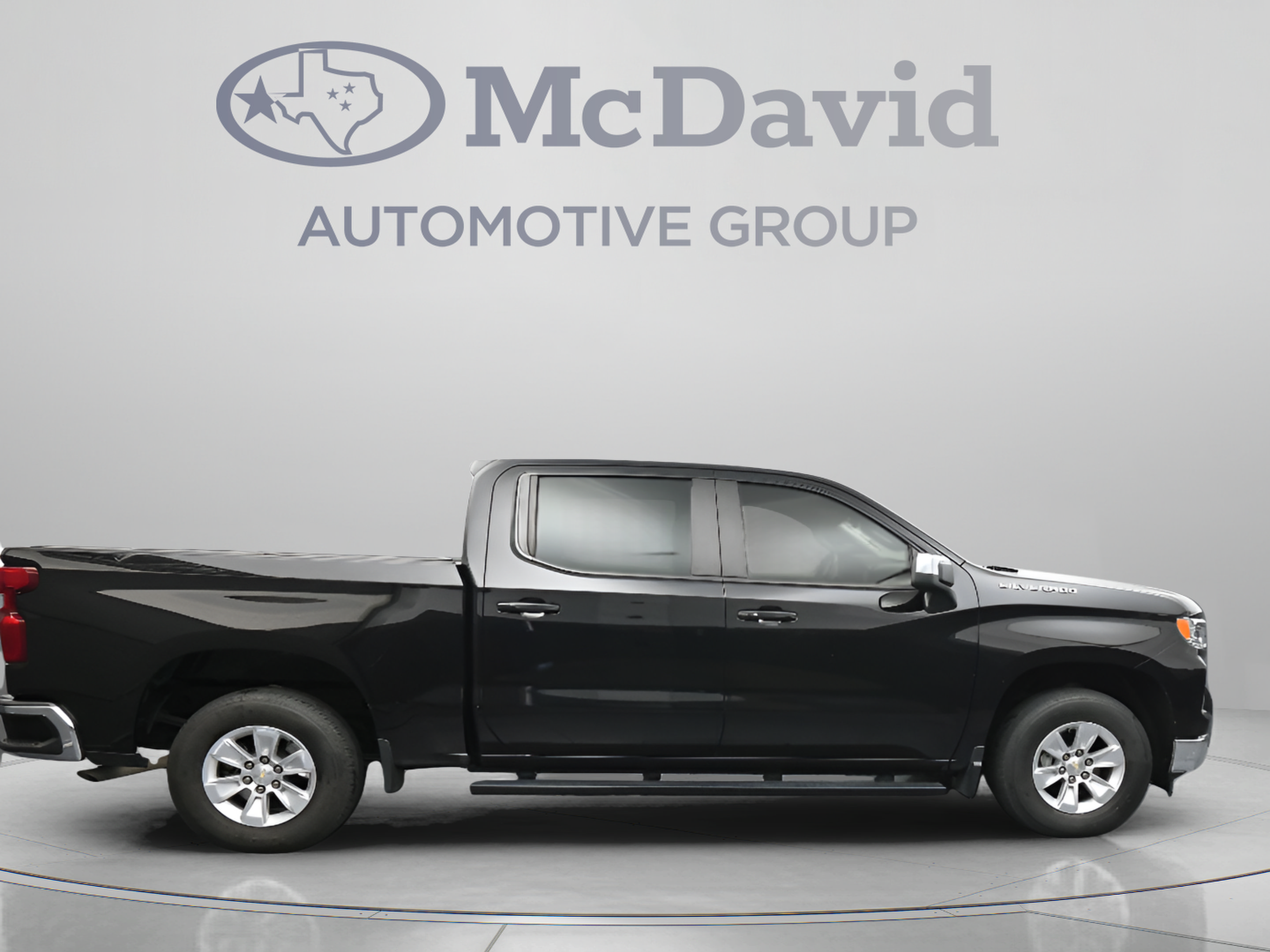 Used 2023 Chevrolet Silverado 1500 LT RWD image 9