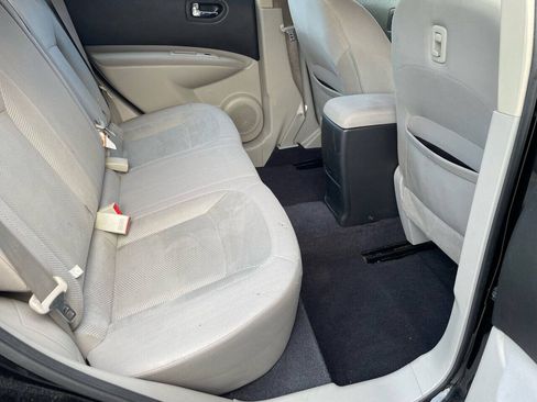 Used 2014 Nissan Rogue S FWD image 12
