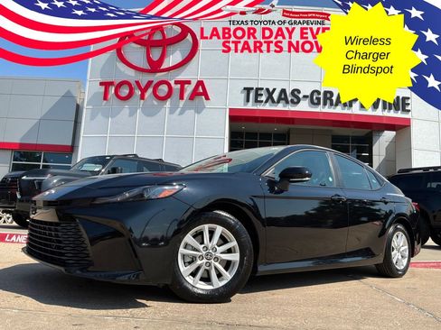 Used 2026 Toyota Camry LE FWD image 1