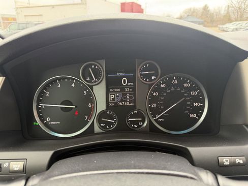 Used 2015 Lexus LX 570 Base image 17