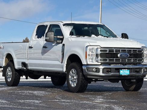 Used 2023 Ford F350 XLT w/ FX4 Off-Road Package image 9
