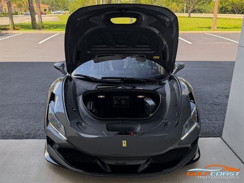 Used 2022 Ferrari F8 Tributo RWD image 37